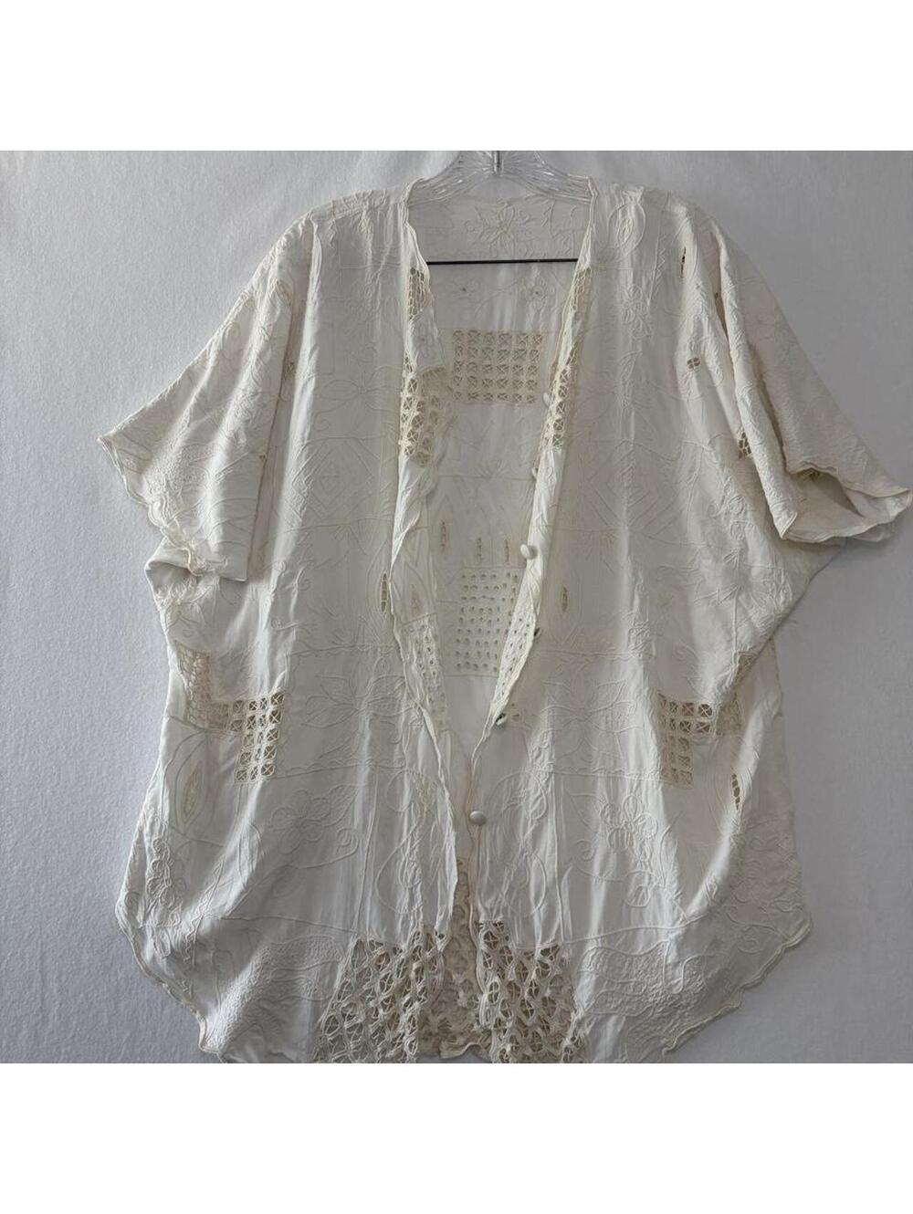 Unbranded Women's White and Cream Cardigan